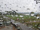 09 : 32