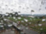 09 : 56