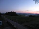 04 : 00