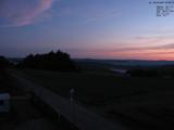 03 : 48