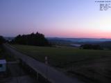04 : 04