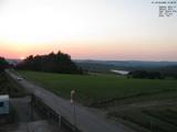 21 : 08