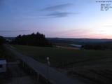04 : 00