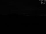 03 : 00