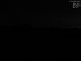 03 : 00