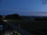 06 : 00