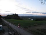19 : 08