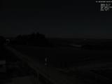 02 : 00