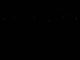 22 : 00