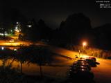02 : 00