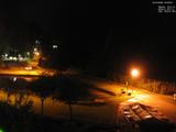 03 : 00