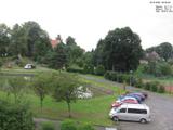 08 : 32