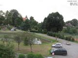 09 : 48