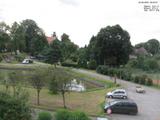 09 : 52