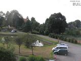 09 : 16