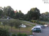 06 : 44
