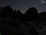 03 : 00