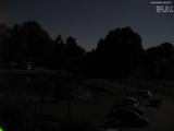 03 : 32