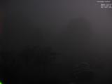 04 : 00
