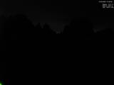 21 : 08