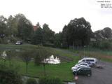 09 : 52