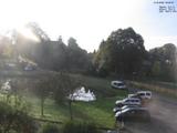 09 : 00