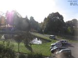 09 : 48