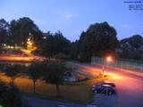 04 : 00