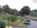 09 : 00