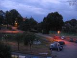 21 : 00