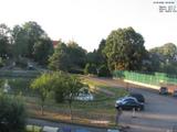 06 : 32