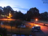 05 : 48