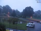06 : 32