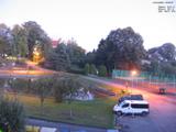 19 : 52