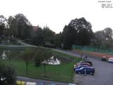 18 : 48