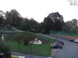 18 : 52