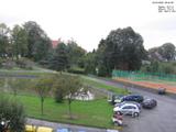 08 : 44