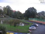 18 : 48