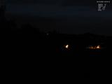 03 : 32