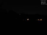 22 : 00