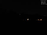 22 : 08