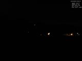 22 : 00