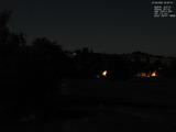 02 : 00