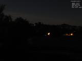03 : 32