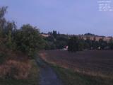 06 : 00