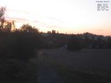 19 : 44