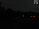 22 : 00