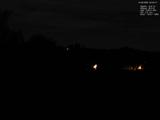 03 : 04