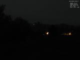 03 : 32