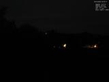 22 : 04